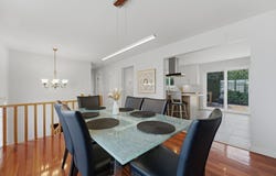 136 Rue de Canora, Delson, QC J5B 1R5
