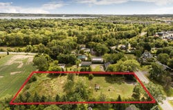 2376 Rue Bachand, Carignan, QC J3L 4E8