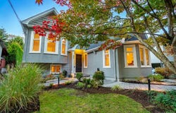 855 E 22nd Avenue, Vancouver, BC V5V 1V8