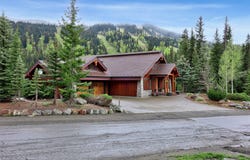 2402 Fairways Drive, Sun Peaks, BC V0E 5N0