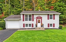 425 Rayelene Dr, VESTAL, NY 13850