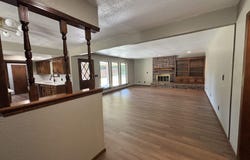 1402 Cansler Dr, Enid, OK 73703