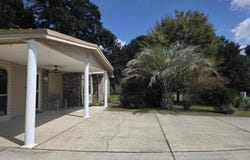 6220 Weekly St, Milton, FL 32570