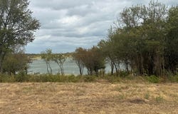 1021 Waters Edge Drive, Sanger, TX 76266