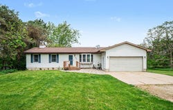 2697 E Clinton Trail, Charlotte, MI 48813