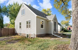 918 3rd Street SW, Waseca, MN 56093