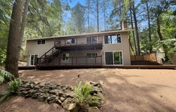 2901 TIMBERLINE Dr, Eugene, OR 97405