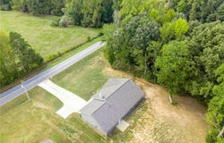 1374 Hardigree Road, Winder, GA 30680