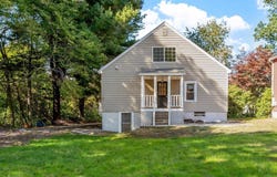 15 Arcadia St, Grafton, MA 01560