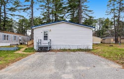 33 Theodore Drive, Brunswick, ME 04011
