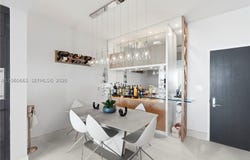 900 Biscayne Blvd, Miami, FL 33132
