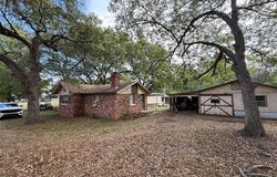 415042 E 1097, Checotah, OK 74426