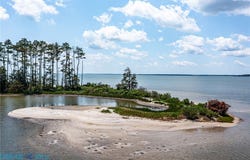 1439 North River Road, Bohannon, VA 23021