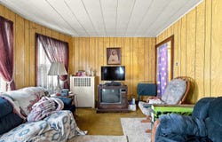 4 Barrett Avenue, Carbondale, PA 18407