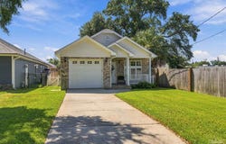 1207 E Hatton St, Pensacola, FL 32503