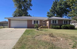 205 S craig St, Clinton, MO 64735