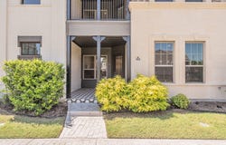 305 Sunset Lane, Fort Worth, TX 76114