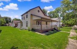 1206 E Main Street, Clinton, IL 61727
