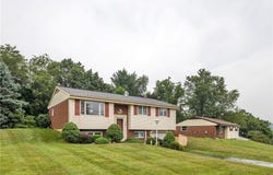 716 Limestone Dr, Allison Park, PA 15101