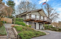 61 Gamble St, Wheeler, OR 97147