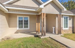 229 Wellington Drive, Poplar Bluff, MO 63901