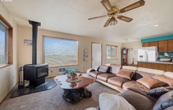 126 N HARBOR St, RockawayBeach, OR 97136