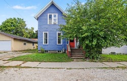 248 6th Avenue, Manistee, MI 49660