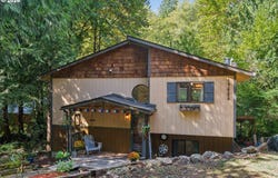 69555 E FAIRWAY Ave, Welches, OR 97067