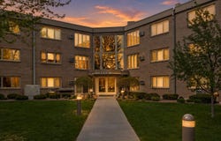 4360 Brookside Court, Edina, MN 55436