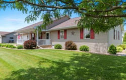 W3082 WHITEPINE Drive, APPLETON, WI 54915