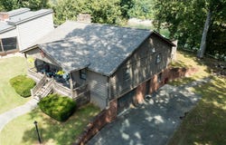 404 Hardwick Road, Bronston, KY 42518