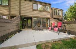 175 N Glengarry Drive, Geneva, IL 60134