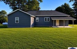 3321 E 1850 S, clinton, IN 47842