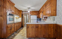 585 Buckeye Circle SE, Conyers, GA 30094