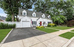 128 Stuart Street, Lynbrook, NY 11563