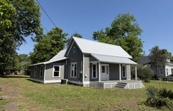 206 LIVE OAK, Winnsboro, TX 75494