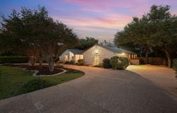205 Copperleaf Rd, Lakeway, TX 78734