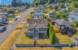 406 W C St, Rainier, OR 97048