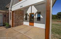 2960 Molly Cove, Nesbit, MS 38651