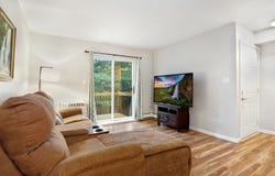 1900 Light Road, Oswego, IL 60543
