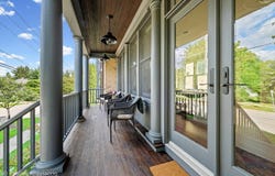 203 Dundee Avenue, Barrington, IL 60010