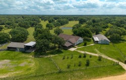 1009 Private Road 1024, Hallettsville, TX 77964