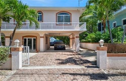 123 Peace Ave, Tavernier, FL 33070