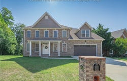 54 Roanoke Trace, Charleston, WV 25314