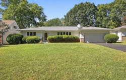 2141 S Luster Avenue, Springfield, MO 65804