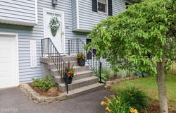 1081 Shave Road, Schenectady, NY 12303