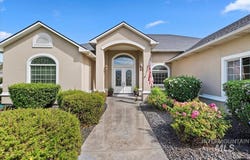 6082 N Jericho Rd, Meridian, ID 83646