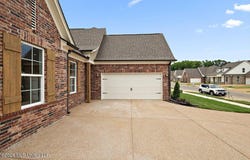 933 Coahoma Court, Nesbit, MS 38651