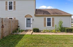 816 Chimney Hill Parkway, Virginia Beach, VA 23462