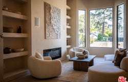 14807 Otsego St, Sherman Oaks, CA 91403